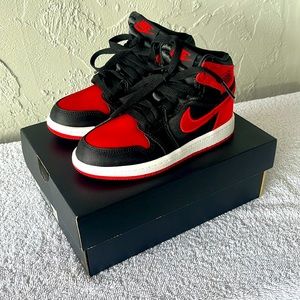 Jordan 1 Retro High Og (PS) size 11c (child size) Brand new!! In box, no tag.